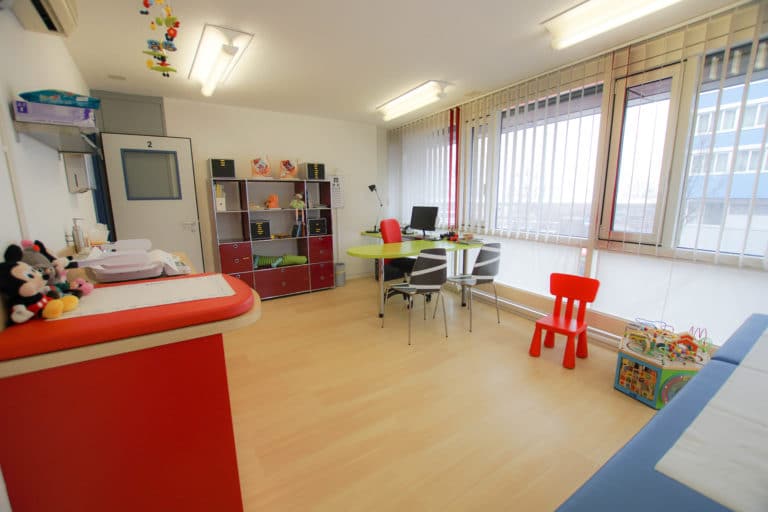 Kinderarztpraxis Central Raum